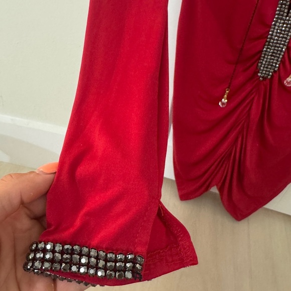 Chic Red Dress with Lace and Beaded Accents - Picture 6 of 6